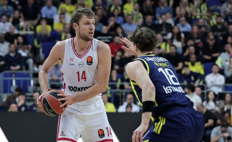 Επιστρέφει ο Σάσα και κυριαρχεί ο Θρύλος!