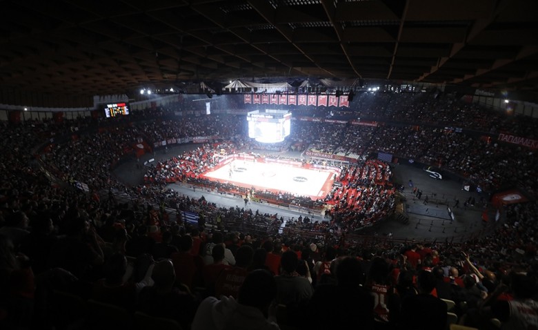 Sold out το ΣΕΦ και με Αρμάνι!