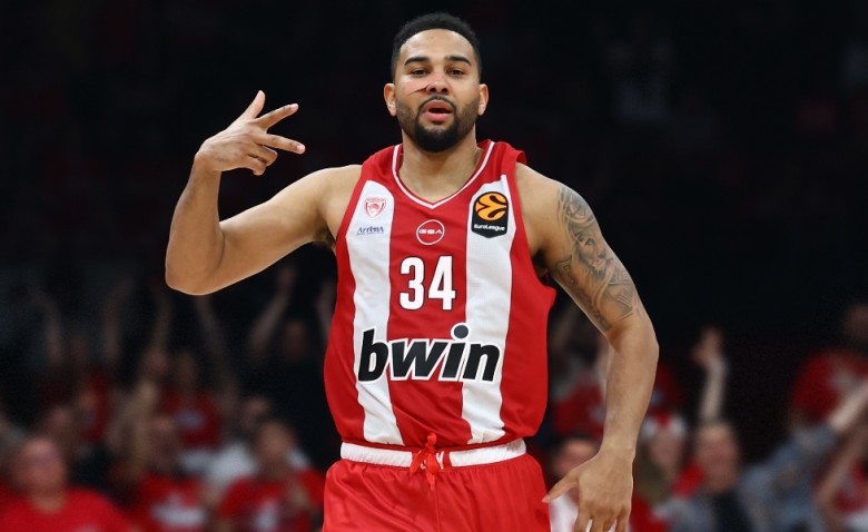 Τζόσεφ: «Φανταστικός ο Βεζένκοφ»