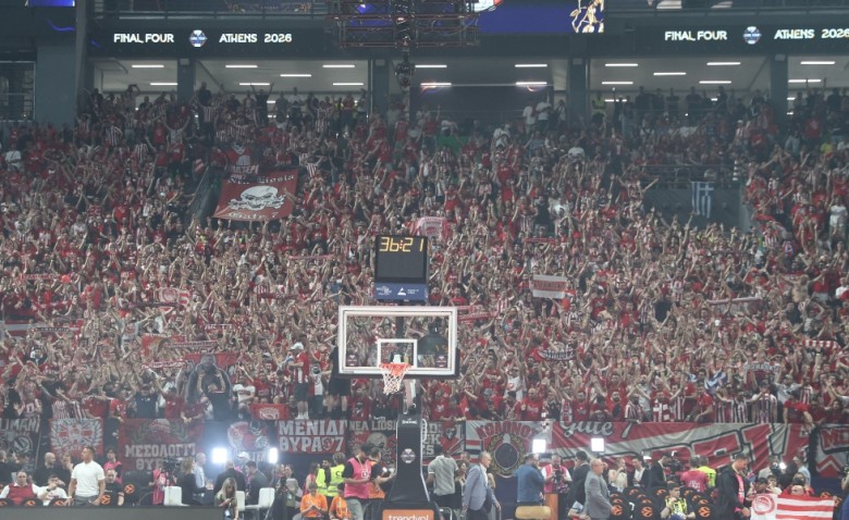 Παράνοια στο ΟΑΚΑ από 18.000 «ερυθρόλευκους»!