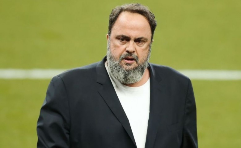Δεν χρειάζεται κανέναν και γι' αυτό είναι Ηγέτης!