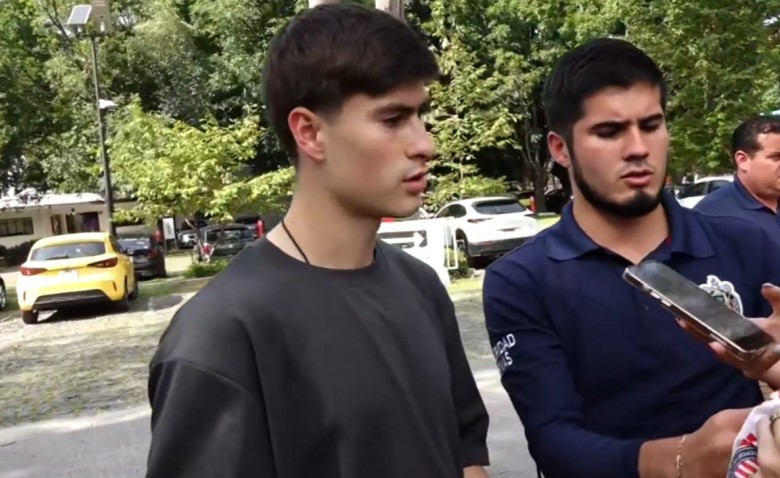 Κόσμος στο προπονητικό της Τσίβας για τον Γκονζάλες!