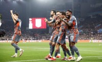 Όταν άλωσε το Villa Park ο Θρύλος (video)