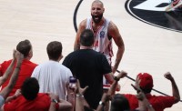 Πάει να σηκώσει ακόμα μία κούπα στο «Telekom Center Athens»