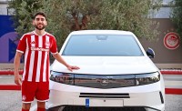 Με δάκρυα στα μάτια του αντίο του Τικνιζάν