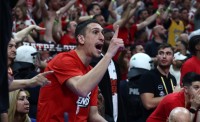 Ολυμπιακός σε Λαρεντζάκη: «Σε ευχαριστούμε, Κόμπρα!» 