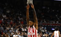 Τζόουνς: «Βγήκαμε μπροστά και κάναμε ένα καλό παιχνίδι»