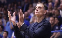 Μπαρτζώκας: «Να ανταποκρινόμαστε και υπό αντίξοες συνθήκες, στον Ολυμπιακό κάθε ματς έχει μεγάλη βαρύτητα»