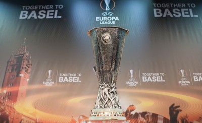 Εμείς Europa League, αυτοί με... προπαγάνδα