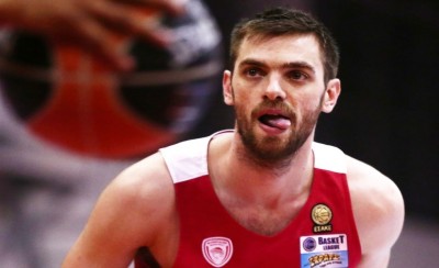 Τετρακοσάρης γίνεται ο Μάντζαρης