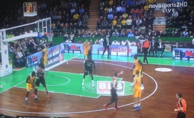 Το ντεμπούτο του Τζέιμς