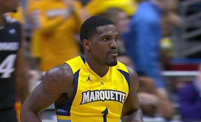 Καρφώνει σαν τρελός (video)