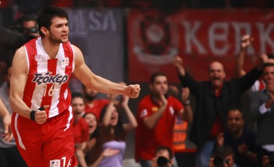 Η επιθυμία του, τον φέρνει στο Θρύλο