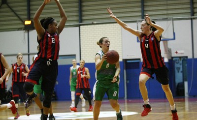 Δεν μπορούν στο παρκέ...