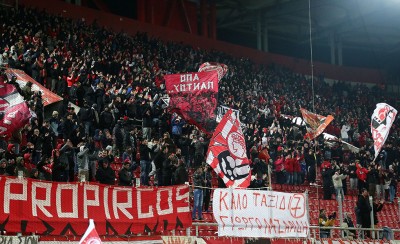 Δεν σταμάτησαν να τραγουδούν!