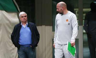 Τους έζωσαν τα... φίδια!