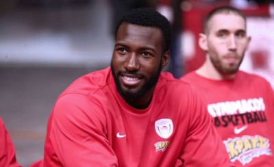 Ο Γιανγκ και ο... λεμούριος! (photo)