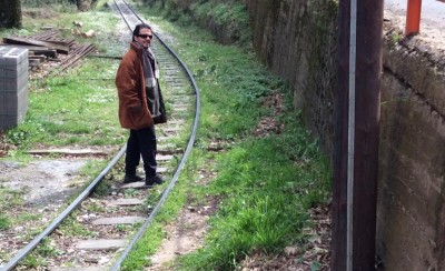 Ο Βασίλης, η Ευέλπιδων και τα τραίνα...