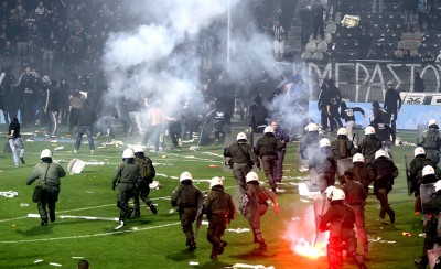 Ιβάν για κοίτα τον... καθρέφτη!