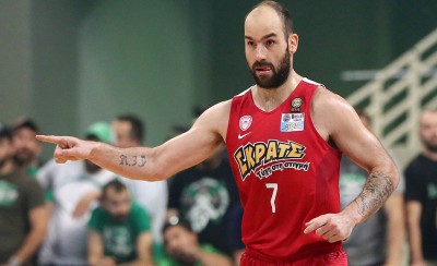 ΣΑΣ ΓΛΕΝΤΗΣΕ Ο ΣΠΑΝΟΥΛΑΡΟΣ! ΠΡΩΤΑΘΛΗΤΗΣ Ο ΘΡΥΛΟΣ!