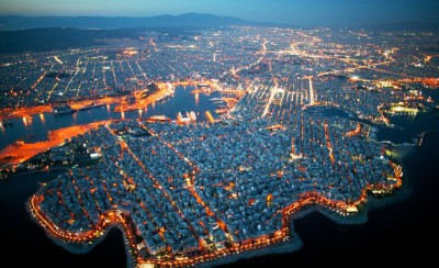 Φωταγωγήθηκε ο Πειραιάς!