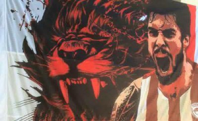 O Γιώργος έγινε σημαία!