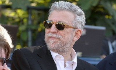 Αχ Θάτσερ! Αναχωρεί εκτάκτως για Γαλλία ο Κοντονής!