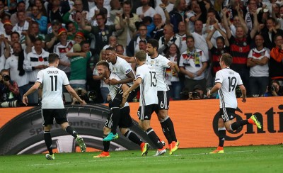 Ζόρια αλλά και νίκη για Γερμανία (video)