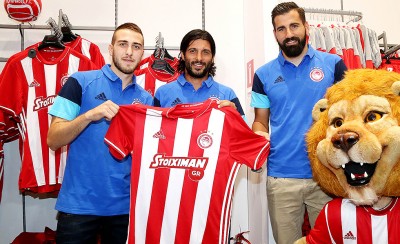 Η νέα φανέλα adidas στα REDStores! (video)