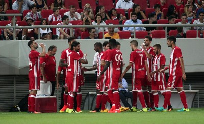 Ναι στην κριτική, όχι στην ισοπέδωση