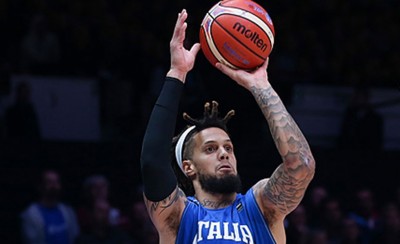 Εξαιρετικός ο Χάκετ