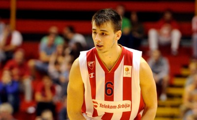 Δύο ανανεώσεις ο Ερυθρός Αστέρας