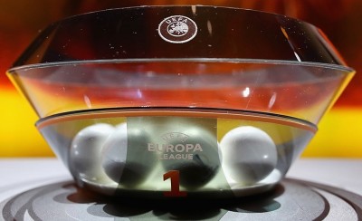 Με ΑΠΟΕΛ, Γιούνγκ Μπόις και Αστάνα