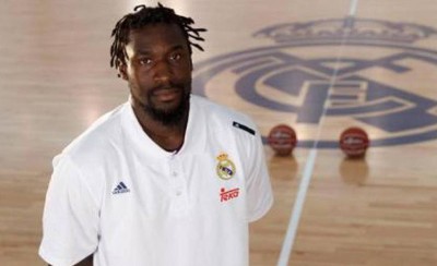 Η Ρεάλ ανακοίνωσε Χάντερ