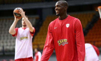 Στο Μαυροβούνιο ο Τζέιμς!