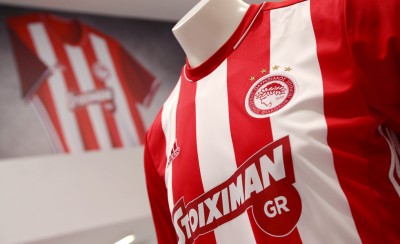 «Θα φοράω και εγώ την ερυθρόλευκη»