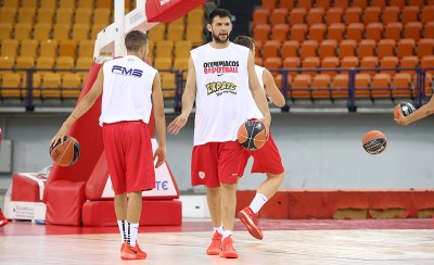 Απουσίασε ο 