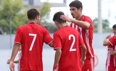 Την Κυριακή και οι Νέοι