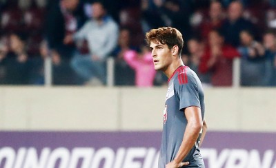 Τα νέα παπούτσια του Πασιένσια (photo)