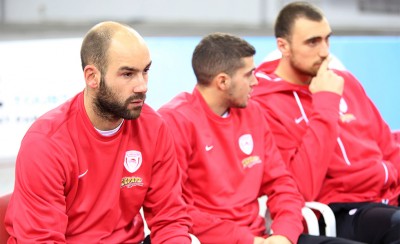 Έμειναν εκτός Σπανούλης, Μιλουτίνοφ