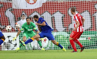 Προσκύνησε (και) η 