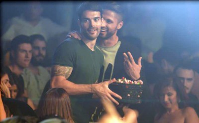 Γλέντι στα μπουζούκια για τους 