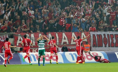 Έτσι... απαντάει ο Θρύλος