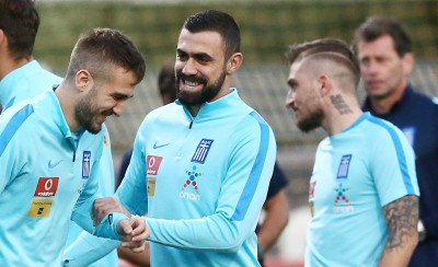 Με Φορτούνη, Μανιάτη η Εθνική