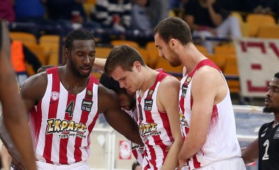 Αμφίβολος και για τα δύο ο Αγραβάνης