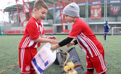 Διασκέδασαν και αντάλλαξαν δώρα