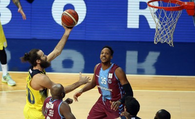 Η Φενέρμπαχτσε νίκησε πριν το ΣΕΦ