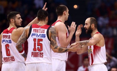 Τα δίνει όλα για νίκη τετράδας