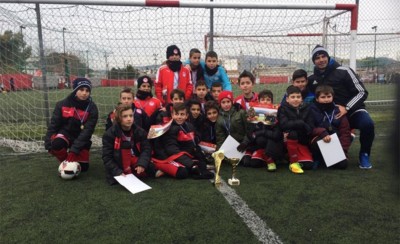 Τέσσερις κούπες η Σχολή Ένωση Ρέντη