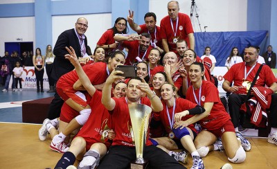 Θα το σηκώσουν στη Γλυφάδα!